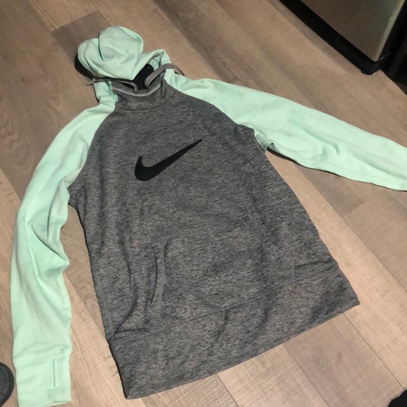 NIKE SWEATER - Picture 1 of 2